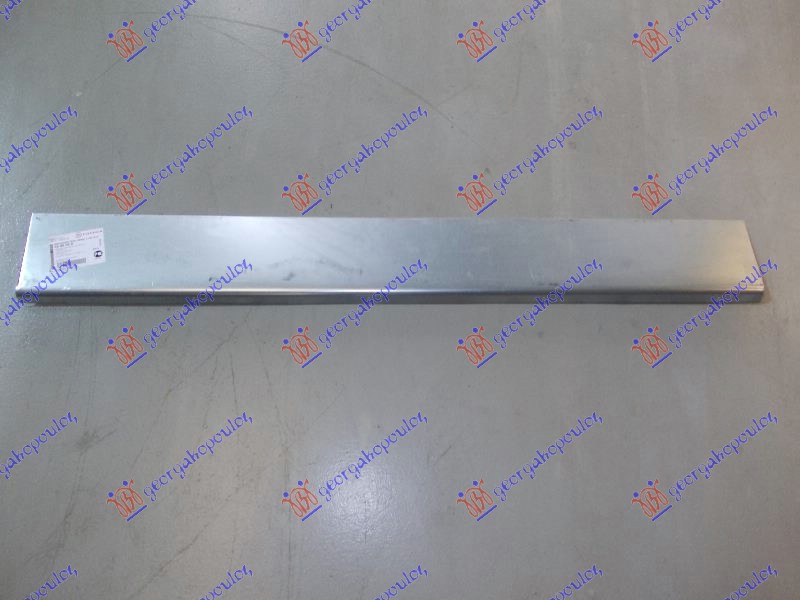 DOOR SILL MIDDLE