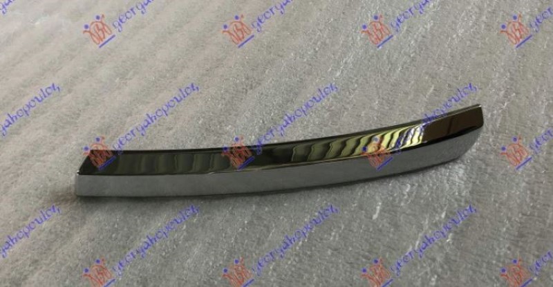 TAIL LAMP PANEL OUTER CHROME