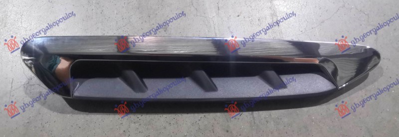 FRONT FENDER MOULDING BLACK (W/CHROME)