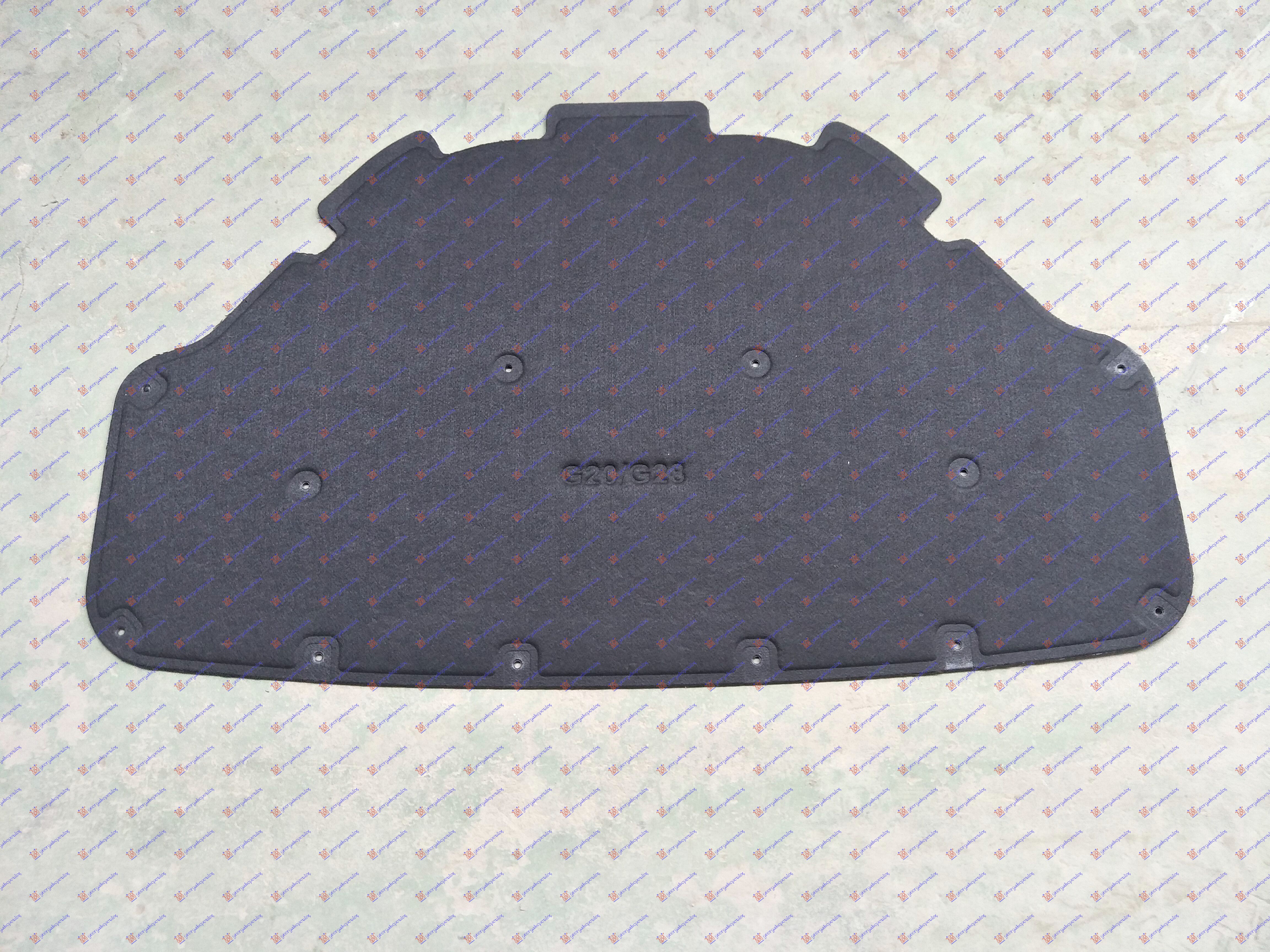 HOOD INSULATOR