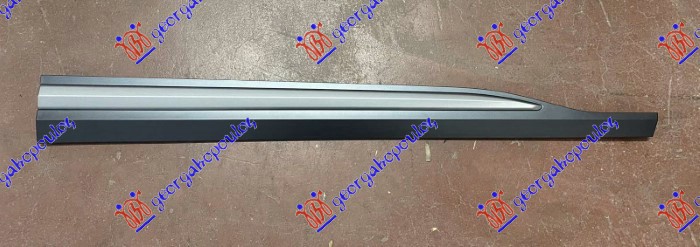FRONT DOOR MOULDING (PAINTED ANTHRACITE & MOULDING) (ORIGINAL)