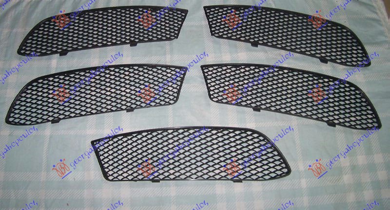 FRONT BUMPER GRILLE (AMG LINE)